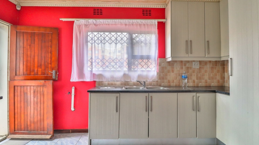 4 Bedroom Property for Sale in Amalinda Eastern Cape